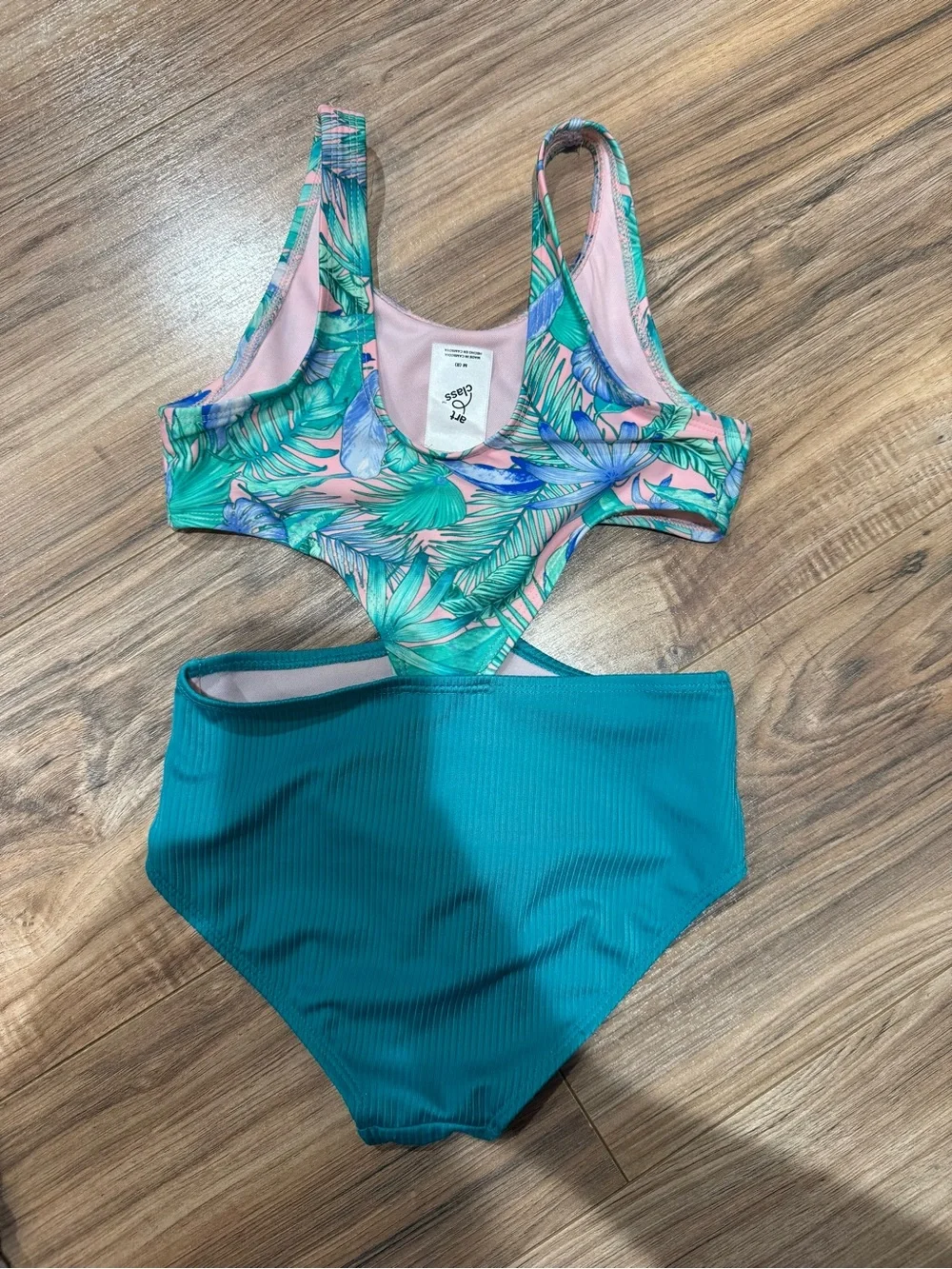 Girls Art Class swim bundle